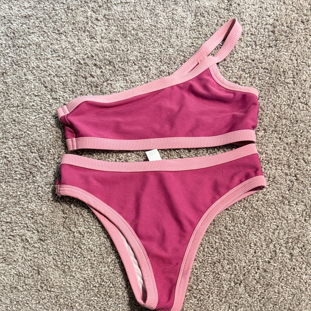 SHEIN Pink Asymmetrical Bikini